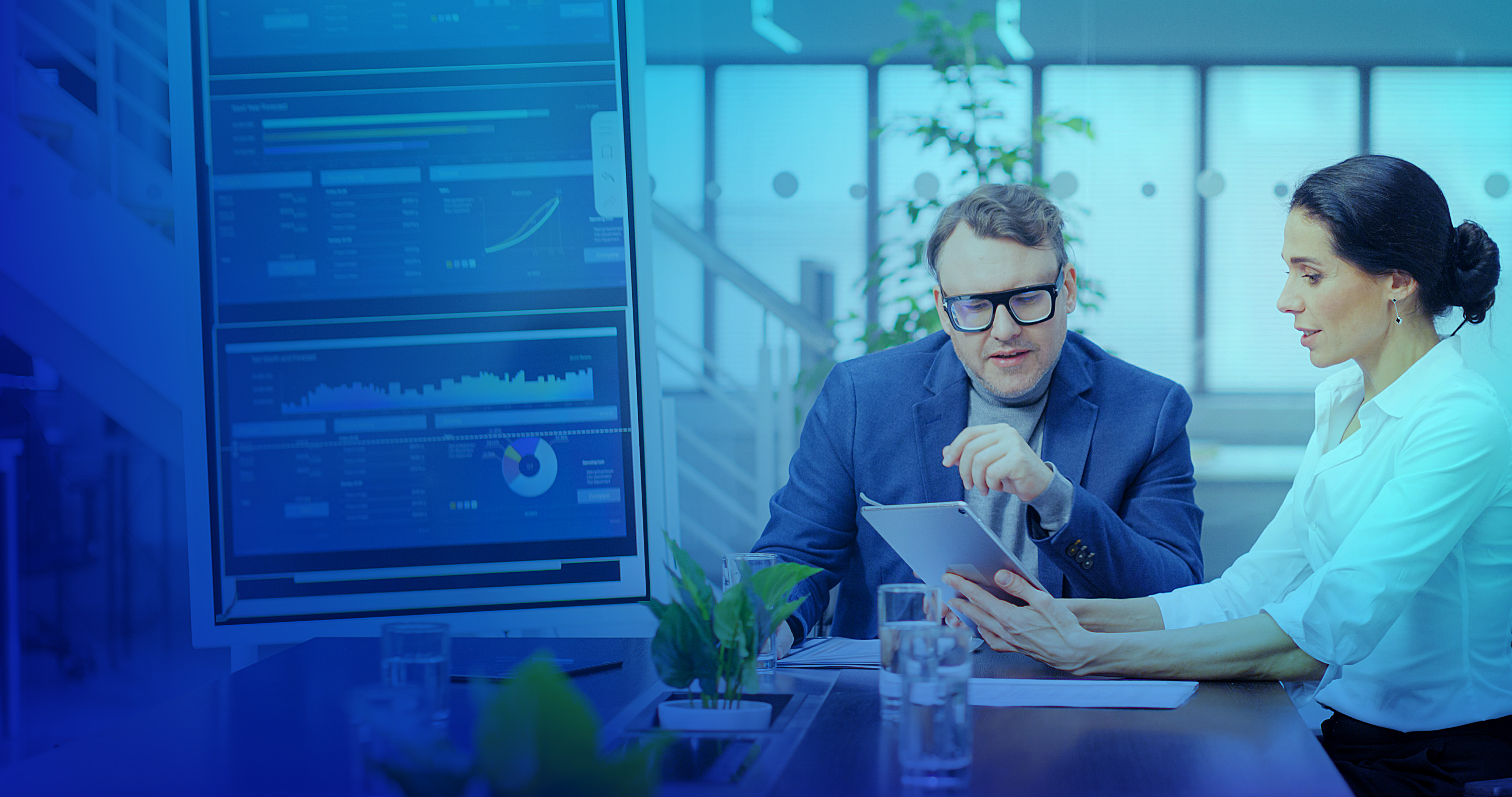 Reinvent the C suite Roles Responsibilities to Accelerate Growth Reinvent the C suite Roles Responsibilities to Accelerate Growth