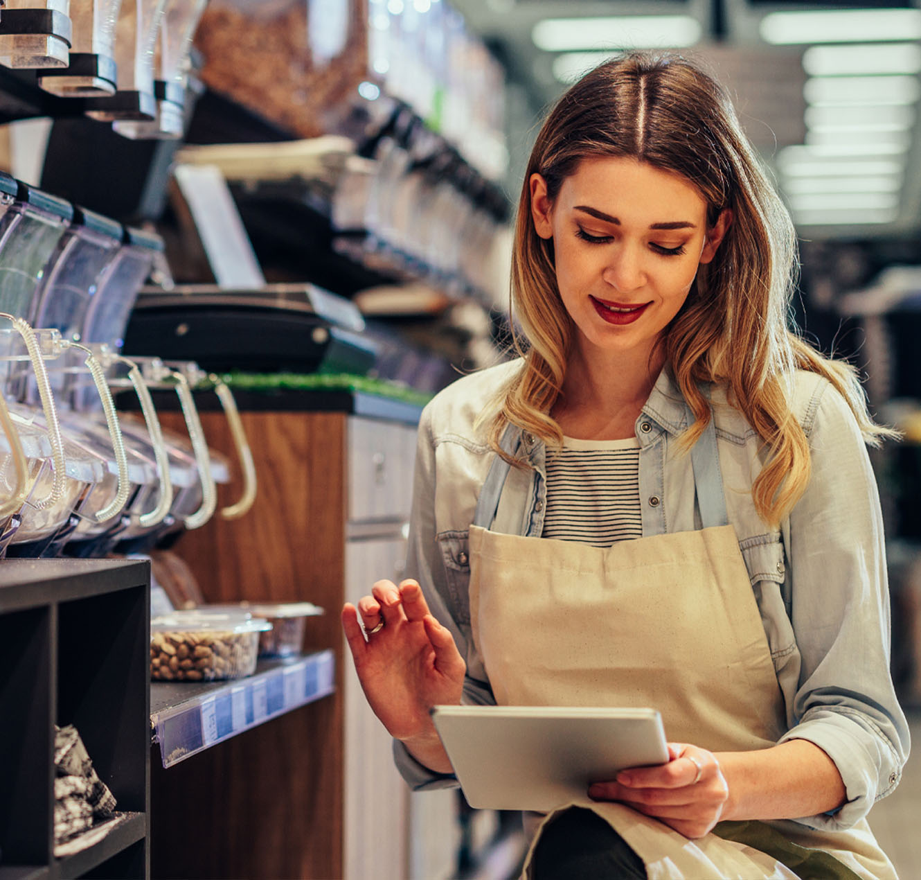 Store Operations Assist Enabling next-gen retail store operation with AI and ML
